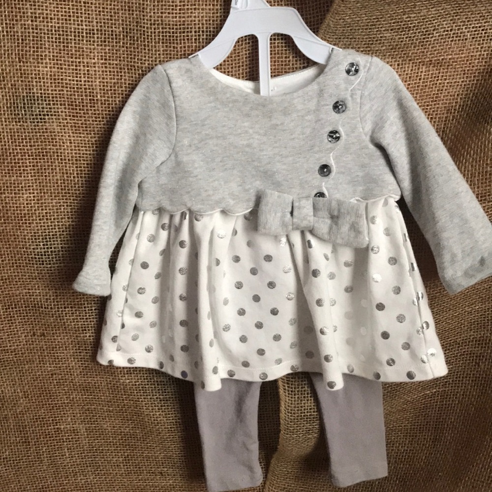 Tahari baby 2 pc set